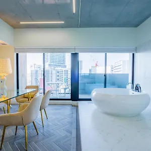 Randor Prestige Japón
